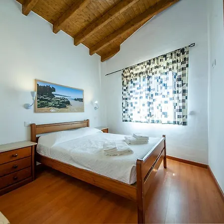 H - Montes De Praias Guesthouse Aljezur Exterior photo