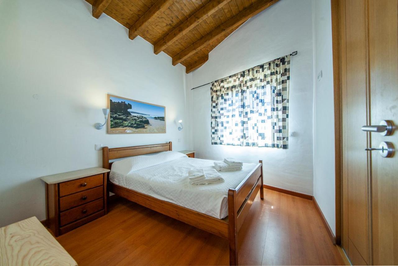 H - Montes De Praias Quarto em Acomodações Particulares